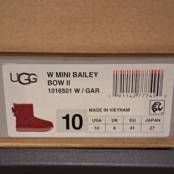 UGG Red Mini Bailey Bow Boots - Picture 4 of 14